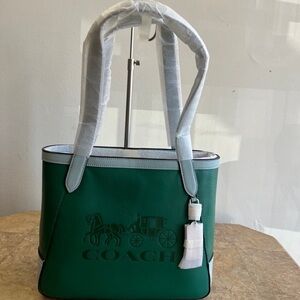 Tote 27 In Colorblock With Horse And Carriage coach bag